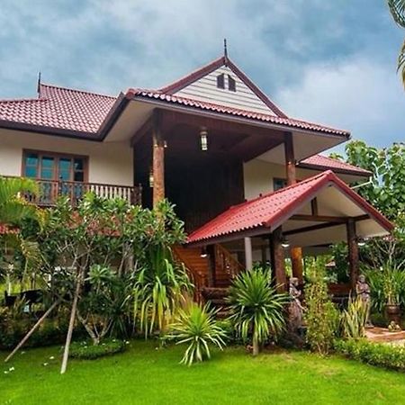 Little-Teak Homestay Chiang Mai Buitenkant foto