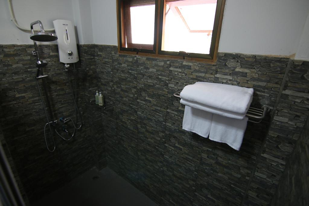 Little-Teak Homestay Chiang Mai Buitenkant foto