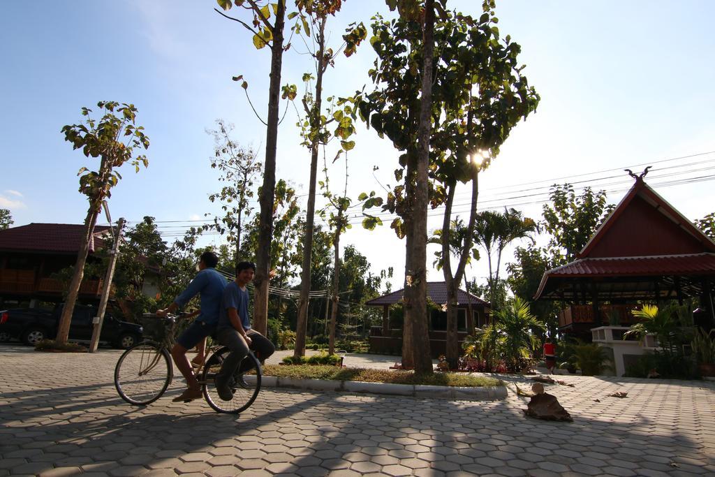 Little-Teak Homestay Chiang Mai Buitenkant foto